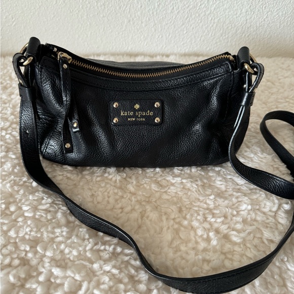 kate spade Handbags - Kate Spade New York Pebbled Lather Bag